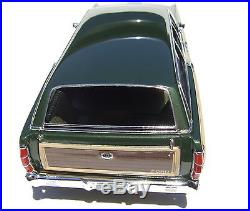 1970 Ford Country Squire Station Wagon Modelhaus resin Pro Built