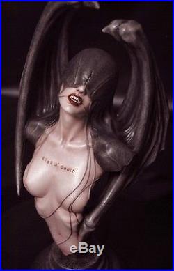 35cm Vampire Kiss of death Bust Figures Model Resin Kit Unpainted Hobby Assembly