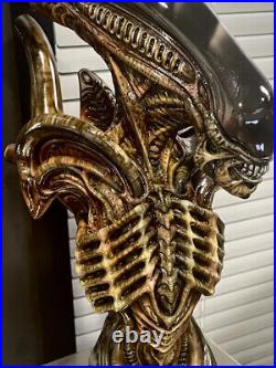 Alien Bust Figure Model Kit Unpainted Unassembled GK Resin H31cm(12.5inch)