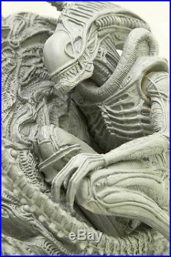 Alien Warrior Birth Display Diorama H. R. Giger Unpainted Figure Resin Model Kit