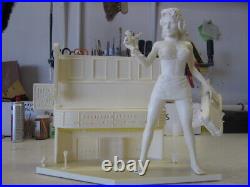 Attack Of The 50 Foot Woman Model Kit #1 Theater Diorama Version 091AW10