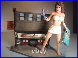 Attack Of The 50 Foot Woman Model Kit #1 Theater Diorama Version 091AW10
