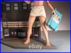 Attack Of The 50 Foot Woman Model Kit #1 Theater Diorama Version 091AW10