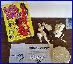 COOP DEVIL GIRLS 1/6th Scale white resin KIT by SIMIAN plus COA RARE NICE