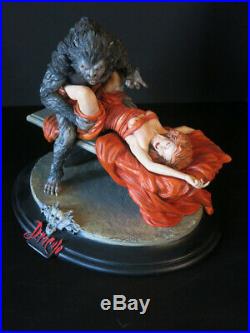 Dracula and Lucy Diorama Resin Model Hobby Kit 06DCC01