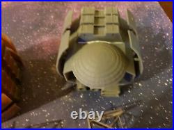 Explorer Class Babylon 5 (Plastic & Resin Model Kit)