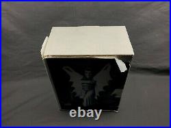 Fairbanx 18 Scale Resin Model Kit With Staircase Base Lily Monsters New In Box