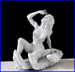 King Kong Sexy Fay Wray Resin Model Girl In Hairy Paw Lost Laudati Garage