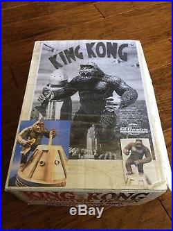 King Kong vinyl kit with Resin Empire State Base. Rare combo