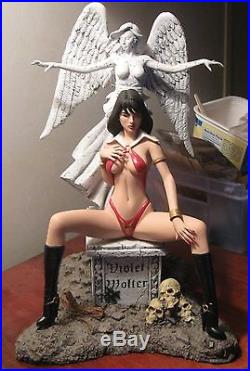 LOOK Vamp 1/6th Scale by Resin Crypt & Vampi/Headstone 1/6th scale models