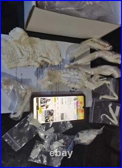 Mantis Queen Garage Kit Figure Model Kit Unpainted Unassembled GK Resin 35CM