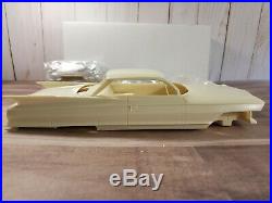 Modelhaus 1961 Cadillac Coupe DeVille 2-Door 125 Resin Model Car Kit