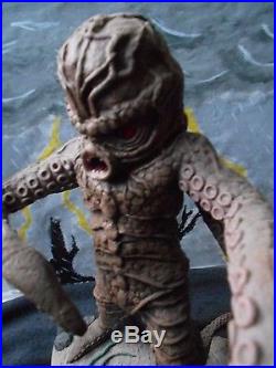 Octaman (Octoman) 12 resin monster model kit with base Rick Baker sci-fi horror