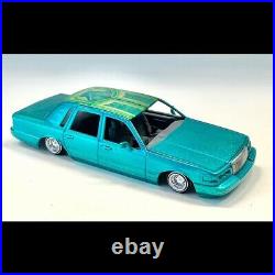 Resin 1995 95 Lincoln Town Car 1/25 #12 of 24