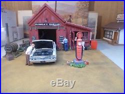 SALE! WCPD 1950'S barn style runkle's garage old stock 1/24 no longer produced