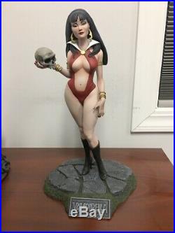 Scarlett Queen Vampirella 1/5 scale resin model kit