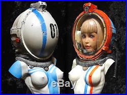 Sexy Girl COSMOS Bust Astronaut Figure Model Resin Kit Unpainted Assembly Hobby