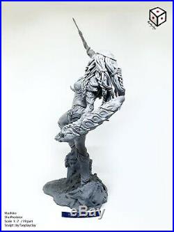 She predator Machiko Statue Resin model kit scale 1/7 (Unpainted)