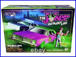 Skill 2 Model Kit 1977 Dodge Monaco with Joker Resin Figurine Batman 3-in-1 Ki Skill 2 Model Kit 1977 Dodge Monaco with Joker Resin Figurine Batman 3-in-1 Ki