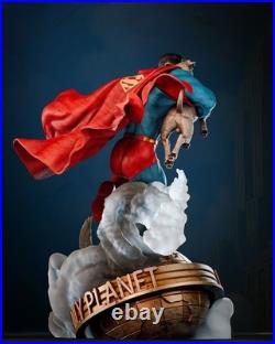 Superman and Krypto Resin Sculpture Statue Model Kit DC Unpainted/Unassembled