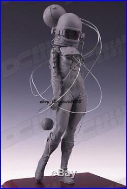 Unpainted 1/8 Resin Entartete Kunst Cosmonaut Figure Model Kit Garage Kit Statue
