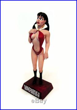 VAMPIRELLA RAVEN HOOD 12'' 1/5 scale 3 piece model figure resin casting