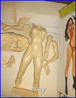 Vampirella Creature Studio Jose Gonzales Art 16 Resin Model Kit Rare Long Oop